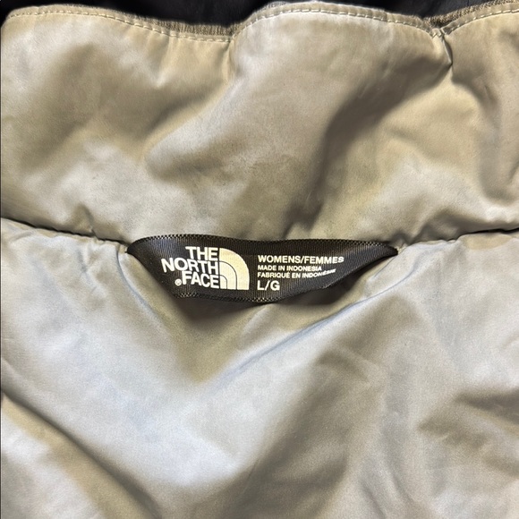 The North Face Blue Ski Jacket with Hood and Zipper - Picture 2 of 4